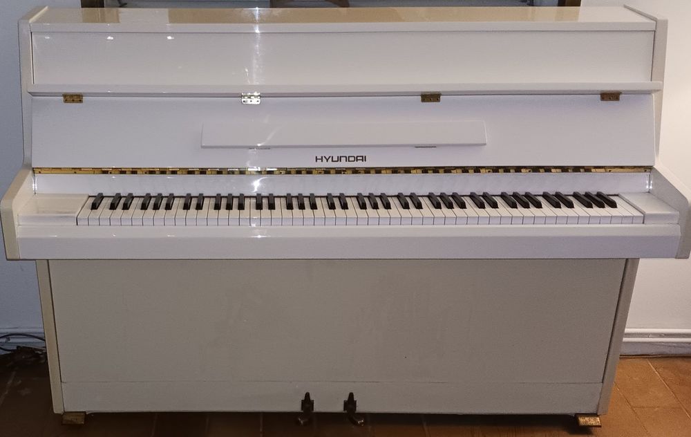 Piano HYUNDAI U810 quasi neuf Instruments de musique
