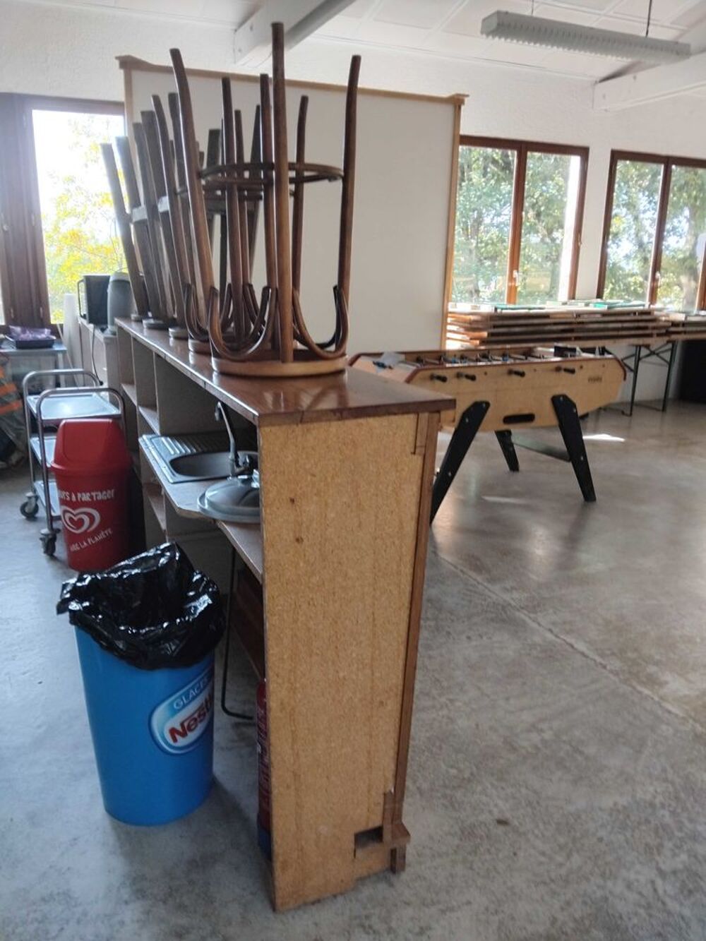 Bar en Bois + 5 Tabourets Cuisine