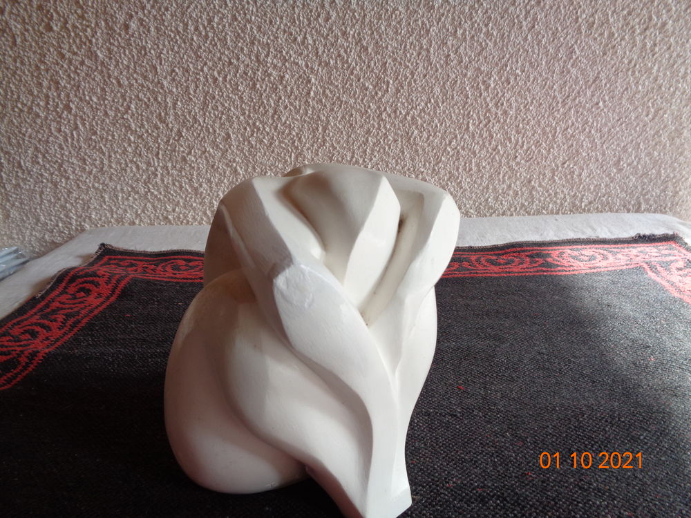 SCULPTURE ORIGINALE SIGNEE " TORES 96 " Décoration