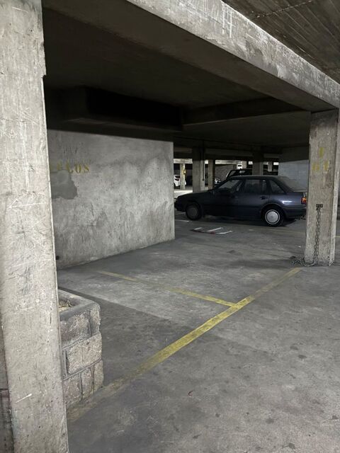  Parking / Garage  louer 11 m