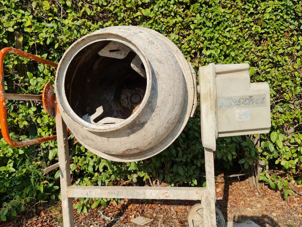 b&eacute;tonni&egrave;re LESCHA SM 145 S Bricolage
