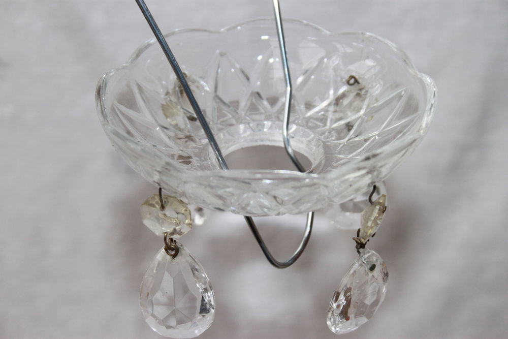 Goutte et coupelle en cristal cisel&eacute; pour lustre Décoration