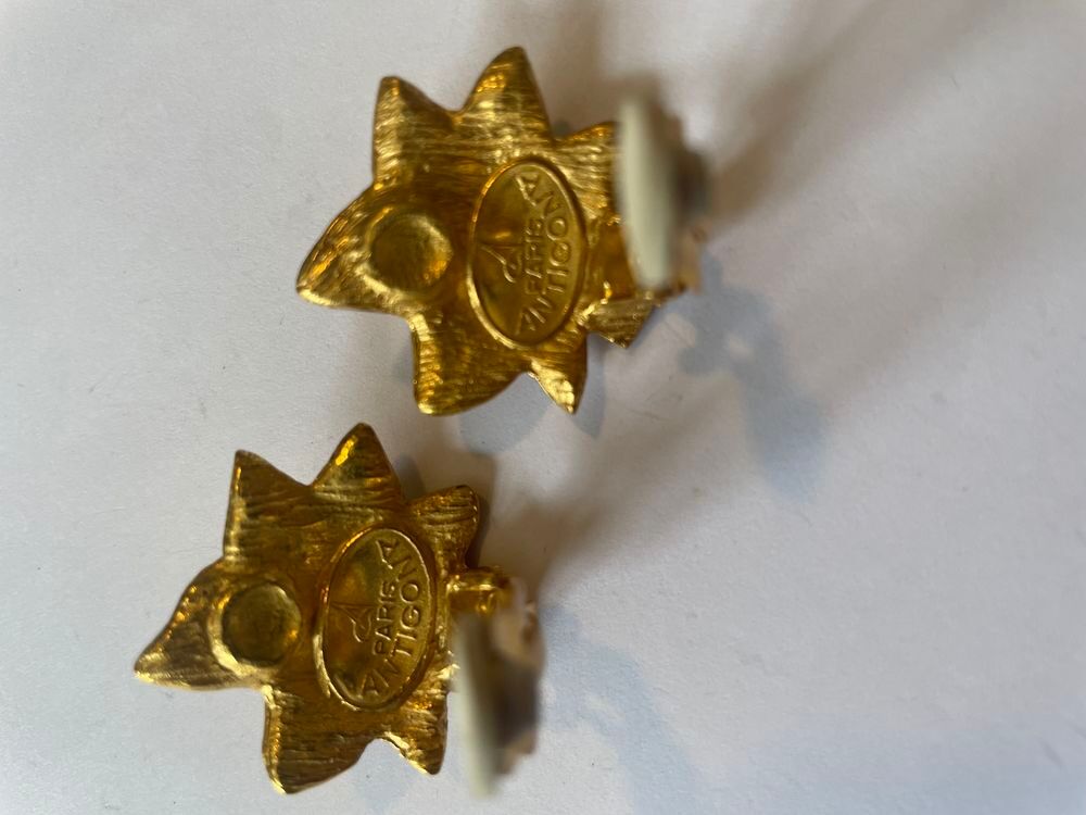 BO Boucles d'Oreilles dor&eacute;e &eacute;toile croisillon ANTIGONA Bijoux et montres