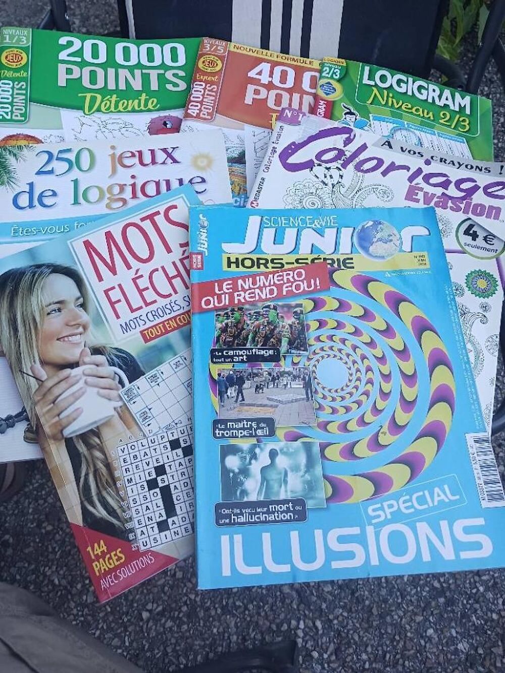 Curiosit&eacute; et divers magazines PRIX MINI Livres et BD