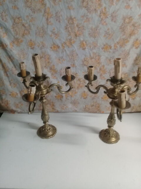 DEUX CHANDELIERS EN BRONZE 50 La Valette-du-Var (83)