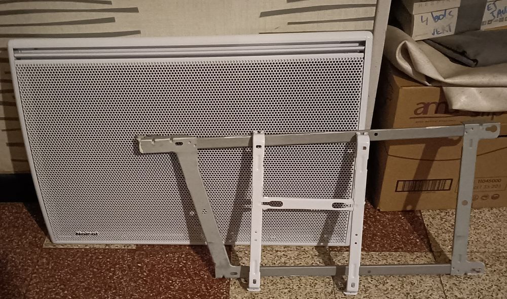 Radiateur &eacute;lectrique 1000 Watts neuf Bricolage