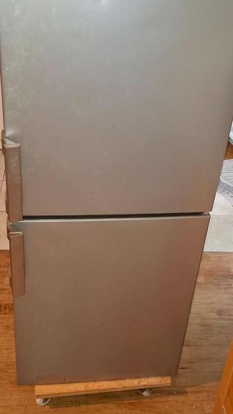 Combi Sharp r�frig�rateur, cong�lateur SJ BB 04 NTX SF 200 Le Perreux-sur-Marne (94)