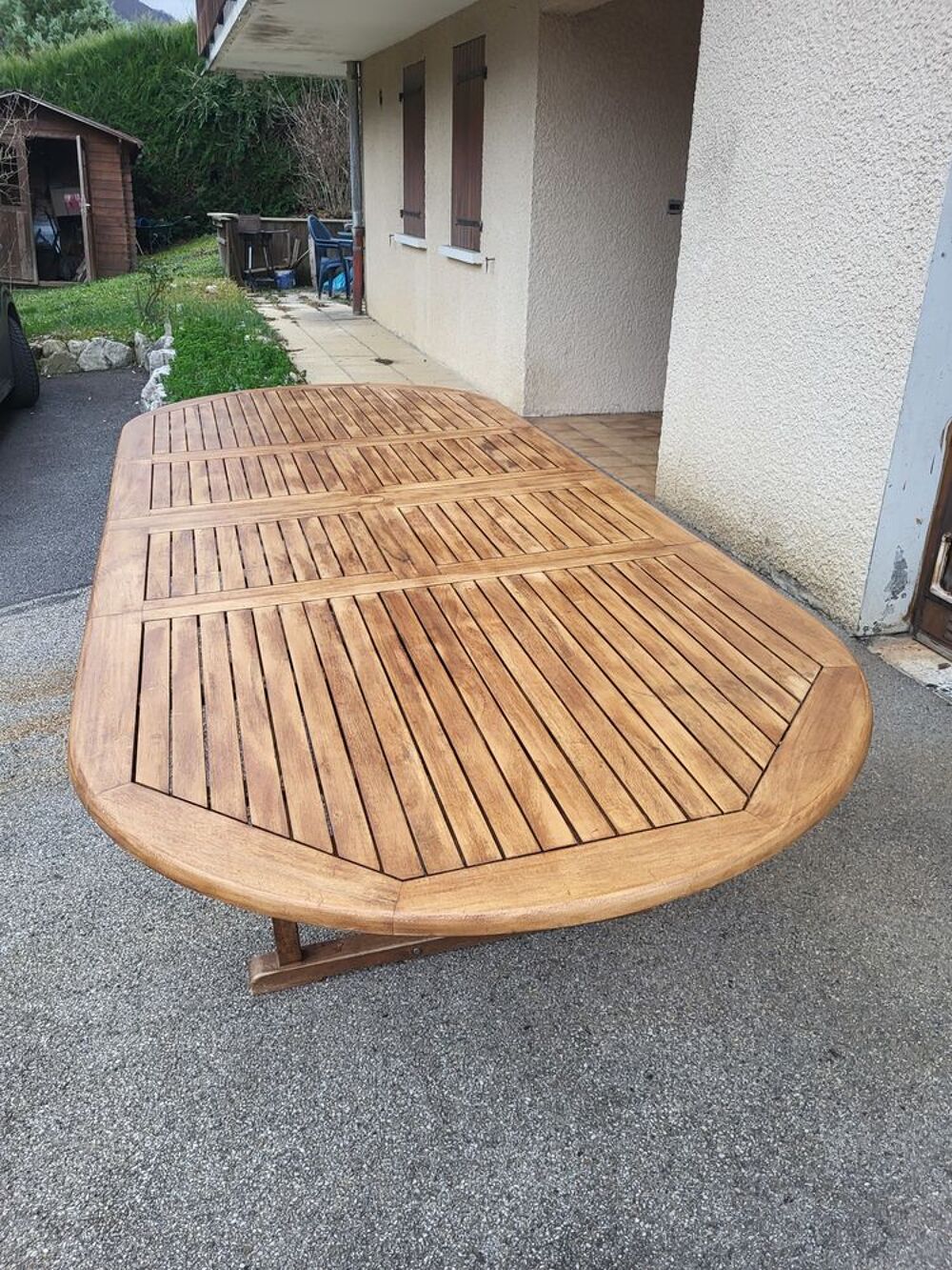 Table en bois exotique avec 2 rallonges Meubles
