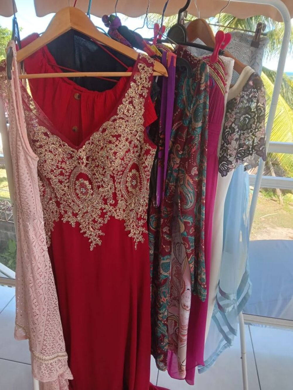 vide dressing Vêtements