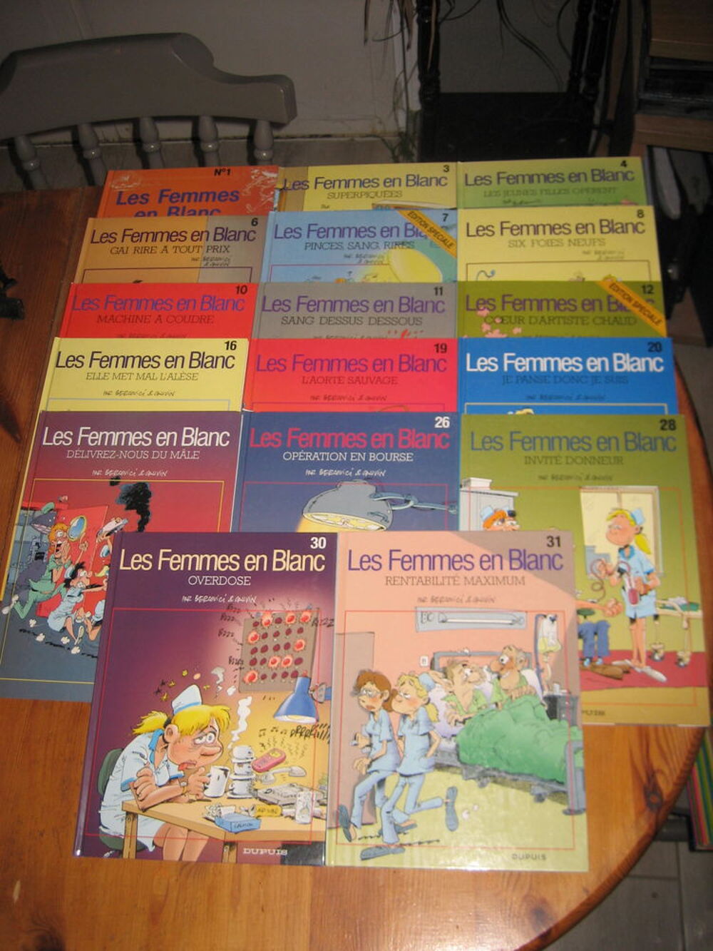 lot 17 bd LES FEMMES EN BLANC dupuis Livres et BD