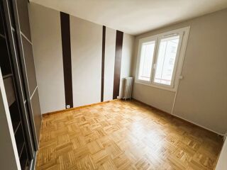  Appartement � vendre 5 pi�ces 80 m�