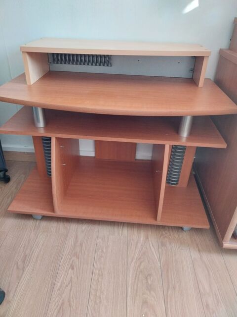 Meuble TV HIFI sur roulettes 15 Gagny (93)