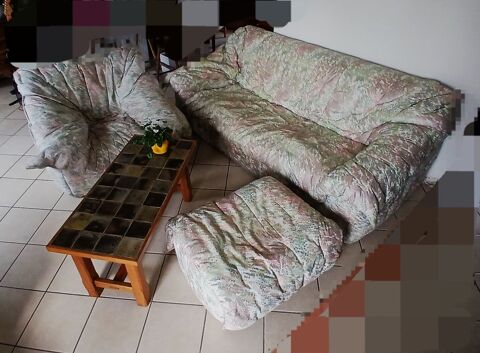 1 CANAPE 3 PLACES CONVERTIBLE ET/OU 1 FAUTEUIL ET/OU 1 POUF 0 Nevers (58)