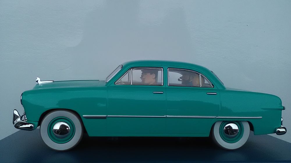 VOITURE DE TINTIN LA N&deg;40 "" LA CUSTOM DE SBRODJ "" 