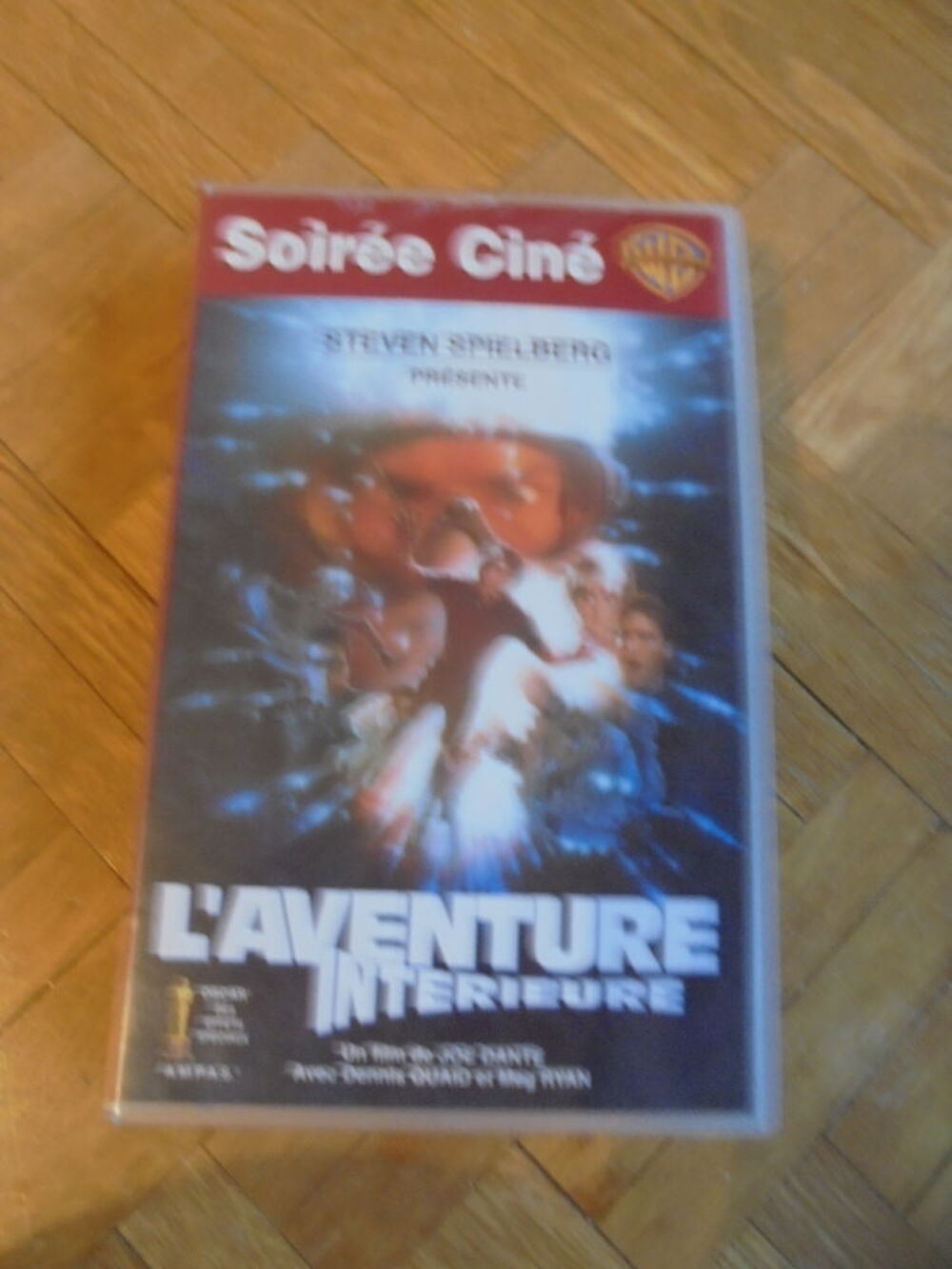 Lot de 4 cassettes "fantastique et divers" (48) DVD et blu-ray