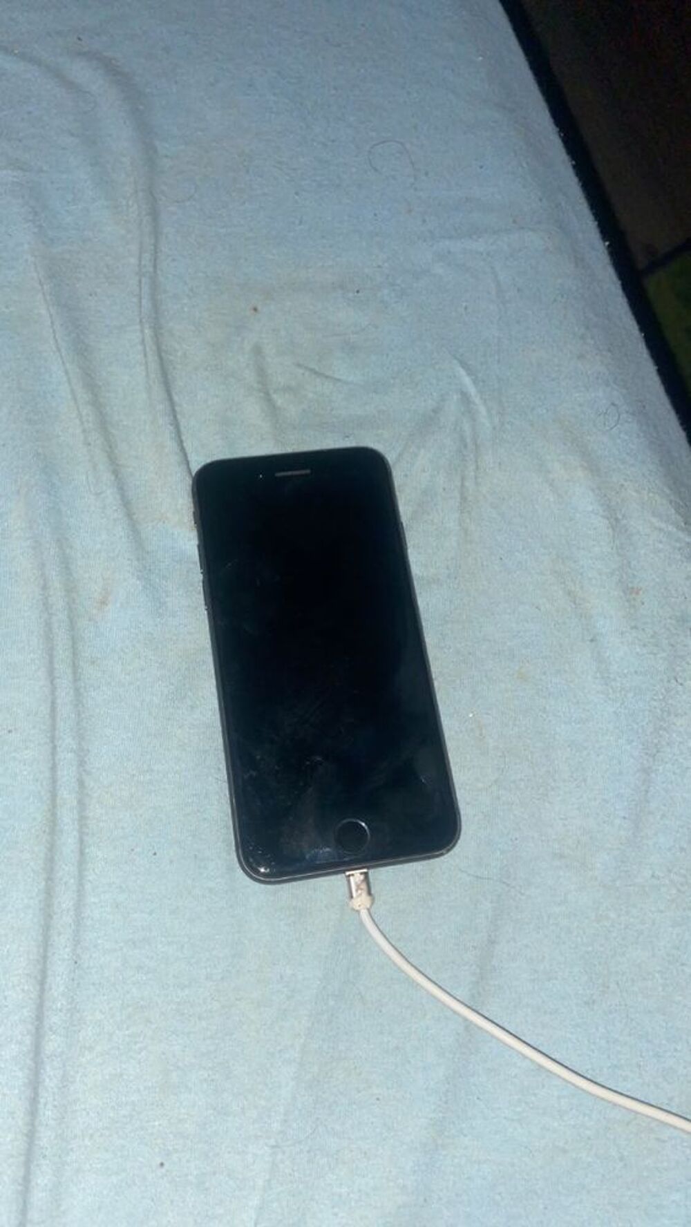 iPhone 8 256go noir Téléphones et tablettes