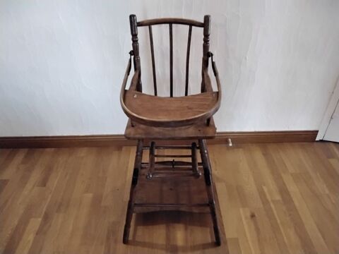 Chaise haute bébé Saint-Aignan-des-Gués (45)