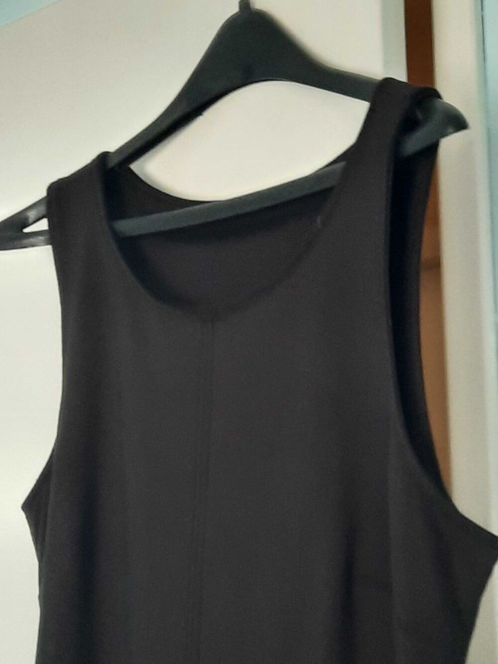 robe femme.noire. Vêtements