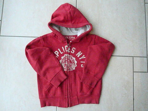 Veste zippée rouge 4 ans (n°10) 7 Franqueville-Saint-Pierre (76)