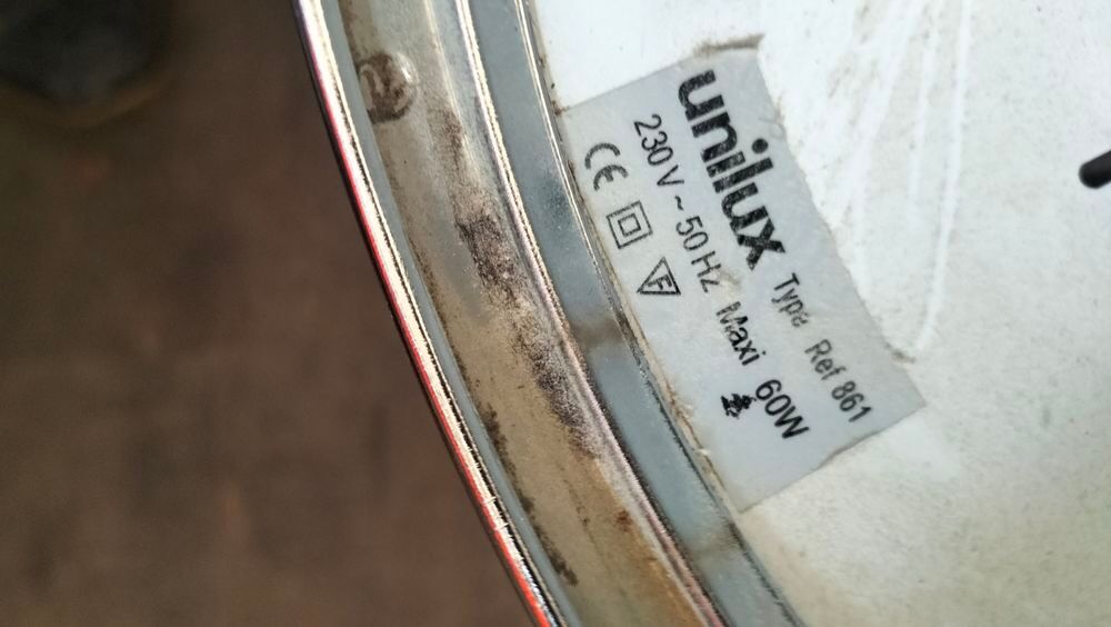 Lampe de bureau flexible unilux tr&egrave;s bon &eacute;tat Electroménager