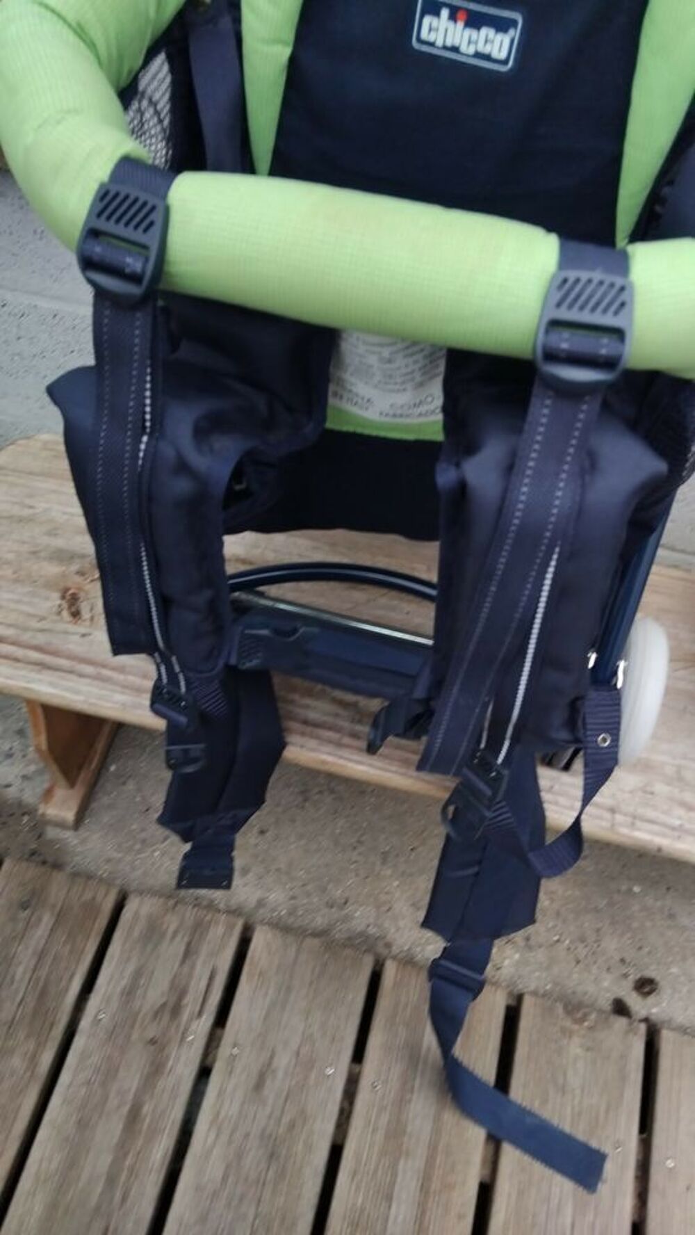 
Porte-b&eacute;b&eacute; dorsal caddy CHICCO de randonn&eacute;e Puériculture