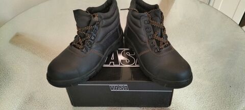 CHAUSSURES DE SECURITE NEUVES MARQUE VASA TAILLE 40 19 Sainte-Catherine (62)