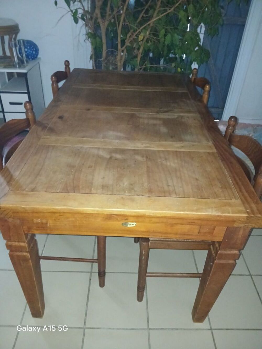 Table +chaises Meubles