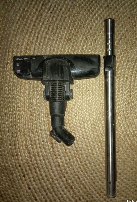 Aspirateur Rowenta silence force : pièces détachées Beauchamp (95)