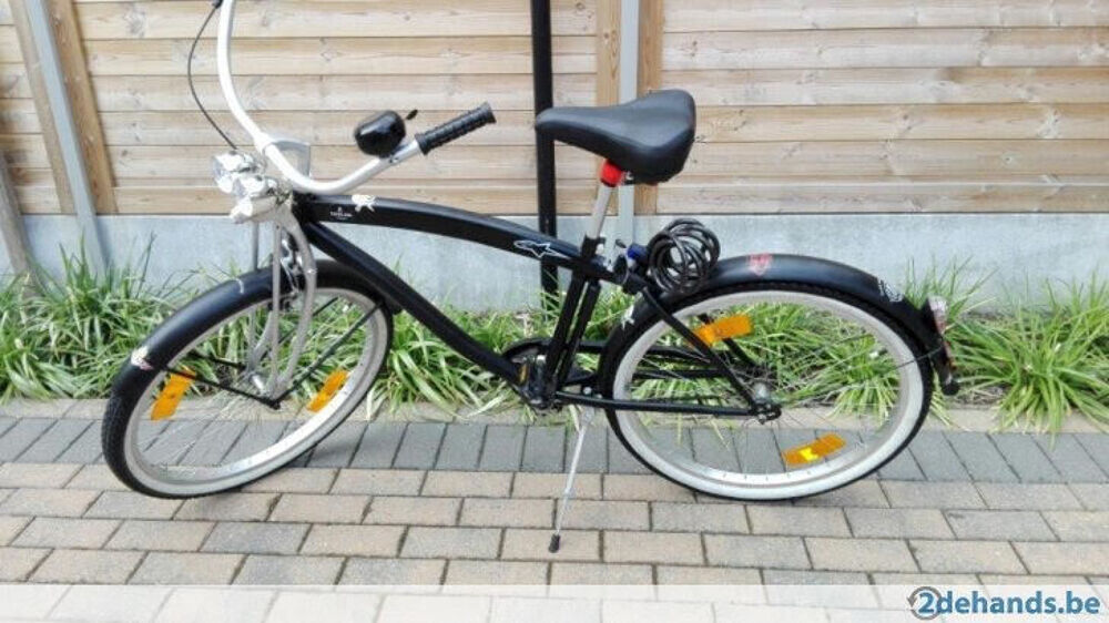 V&eacute;lo Hollandais vintage de la marque "coolkidcustoms" Vélos