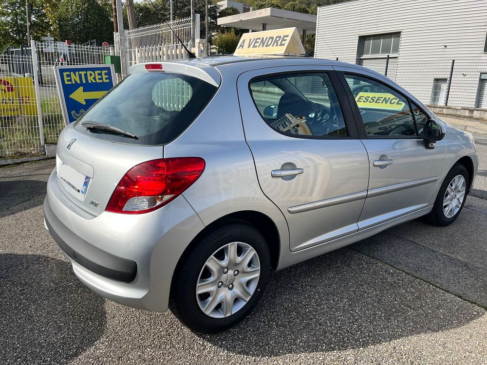 207 1.4 VTi 95ch Active 2011 occasion 42700 Firminy