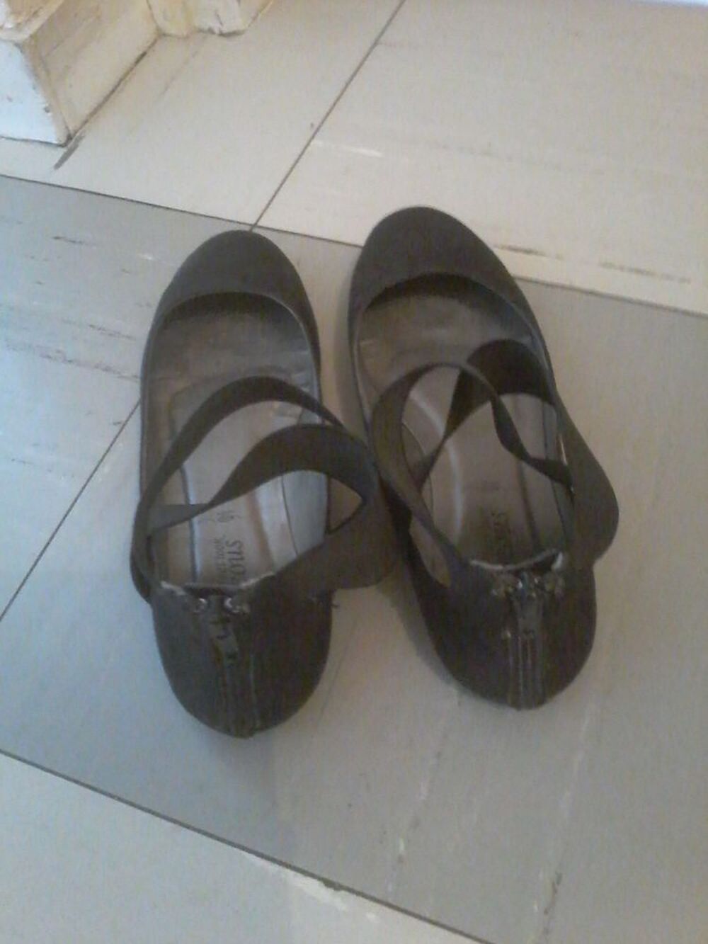 Ballerine en daim neuve Chaussures