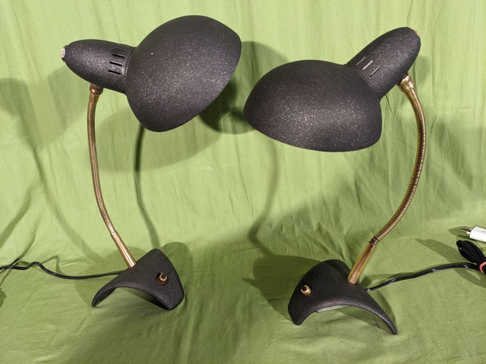 Paire de 2 lampes de bureau articul&eacute;es de Jean Boris Lacroix Décoration
