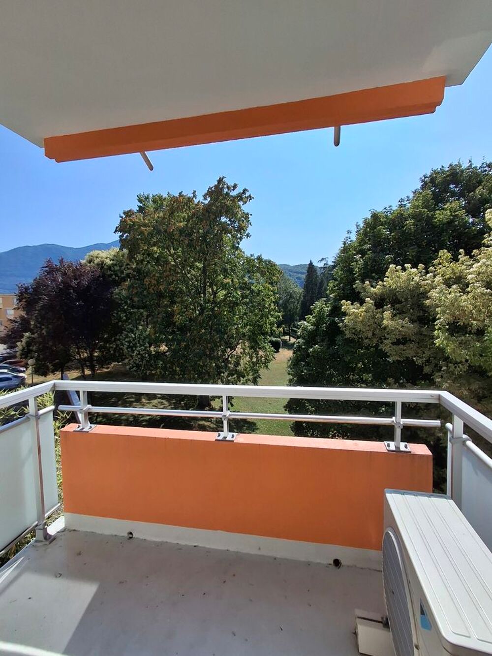 Location Appartement 700 euros appartement T2 65m² vu sur parc nord Vizille Vizille