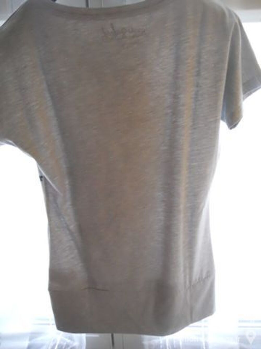 Tshirt gris neuf Taille 36 Vêtements