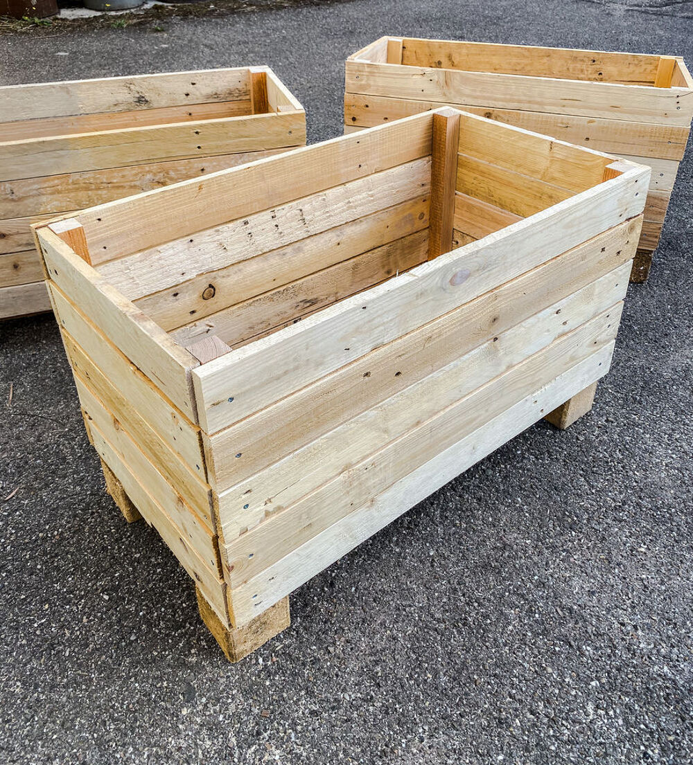 Jardini&egrave;re en bois pour potager Jardin