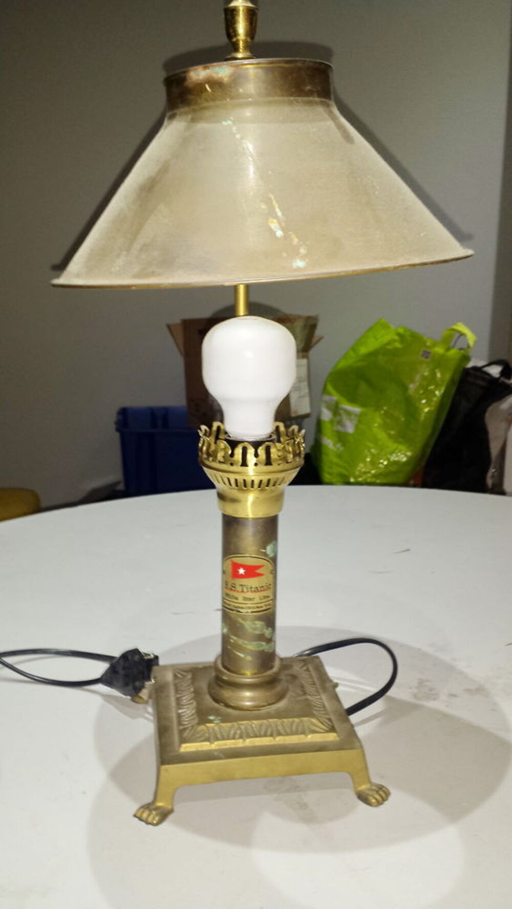 Lampe de chevet ou de bureau Titanic Dcoration