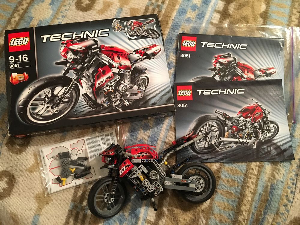 Lego 8051 Motorbike complet en bo&icirc;te avec notice Jeux / jouets