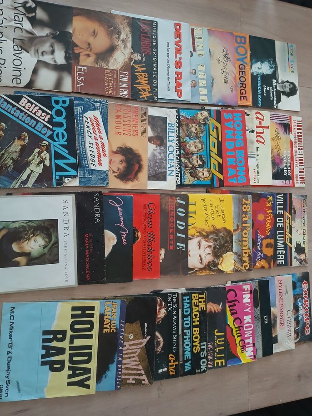 Lot de 121 vinyles CD et vinyles
