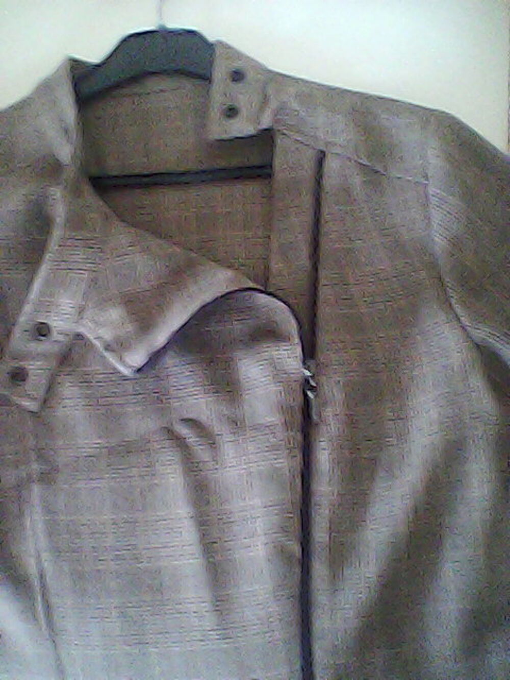 Petite veste originale, Vêtements