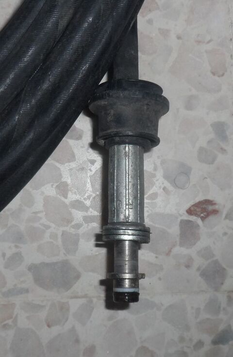 Je recherche un tuyau neuf pour mon Karcher pro HD615C 10m 0 Castries (34)