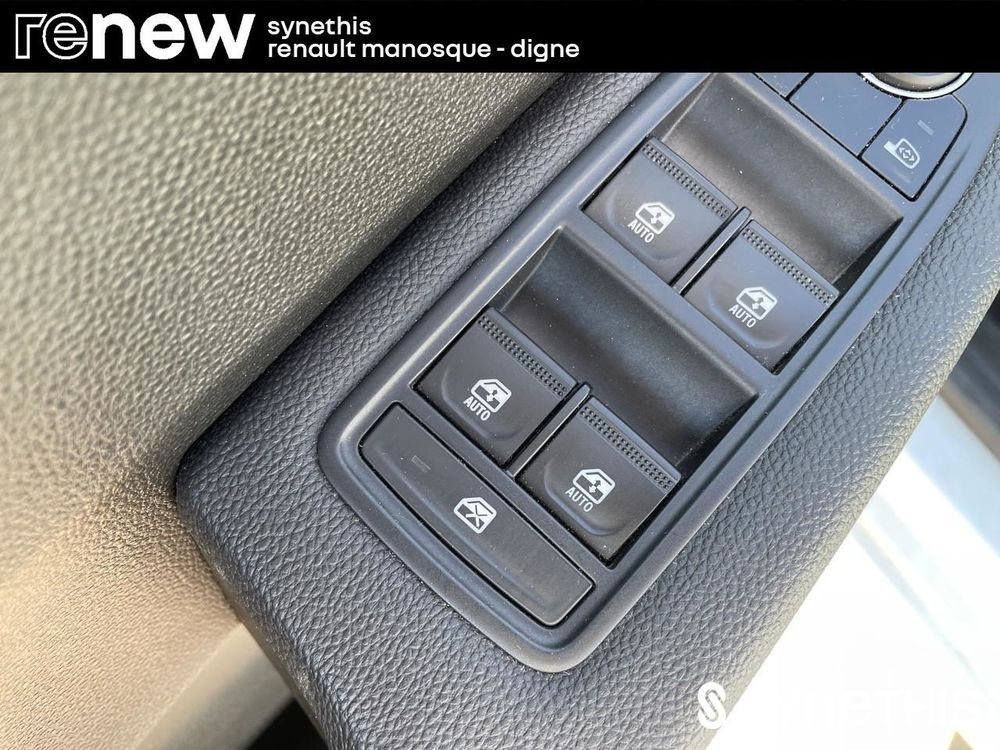 Clio V Clio E-Tech full hybrid 145 Evolution 2023 occasion 04100 Manosque