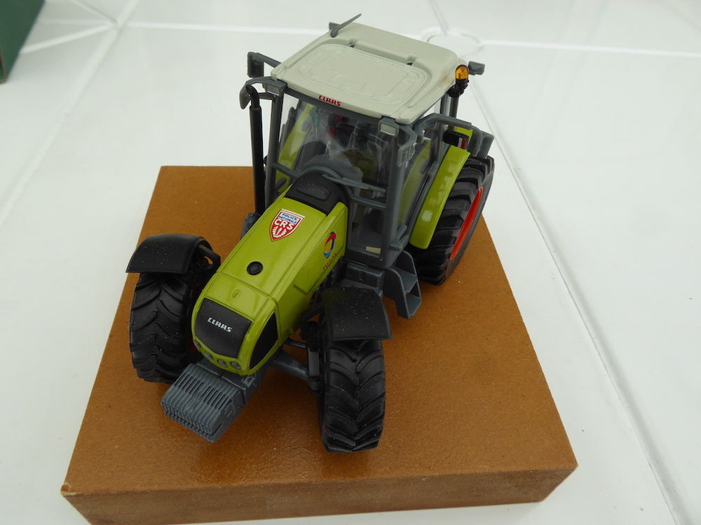 Claas tracteur Celtis 446 RX 