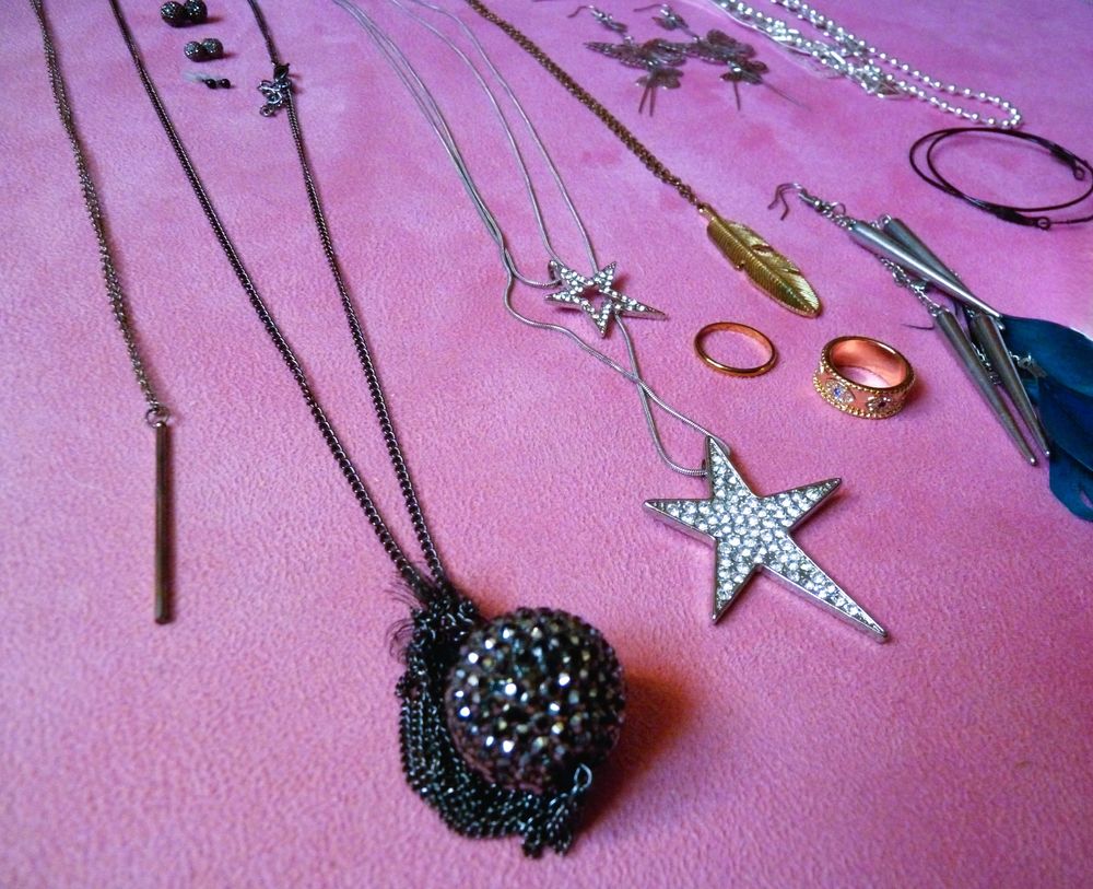 Lot bijoux femme claire's cache cache collier boucle d'oreil Bijoux et montres