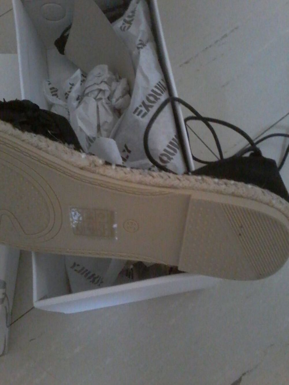 Espadrilles semelles &eacute;paisse petit talon neuve emballage Chaussures