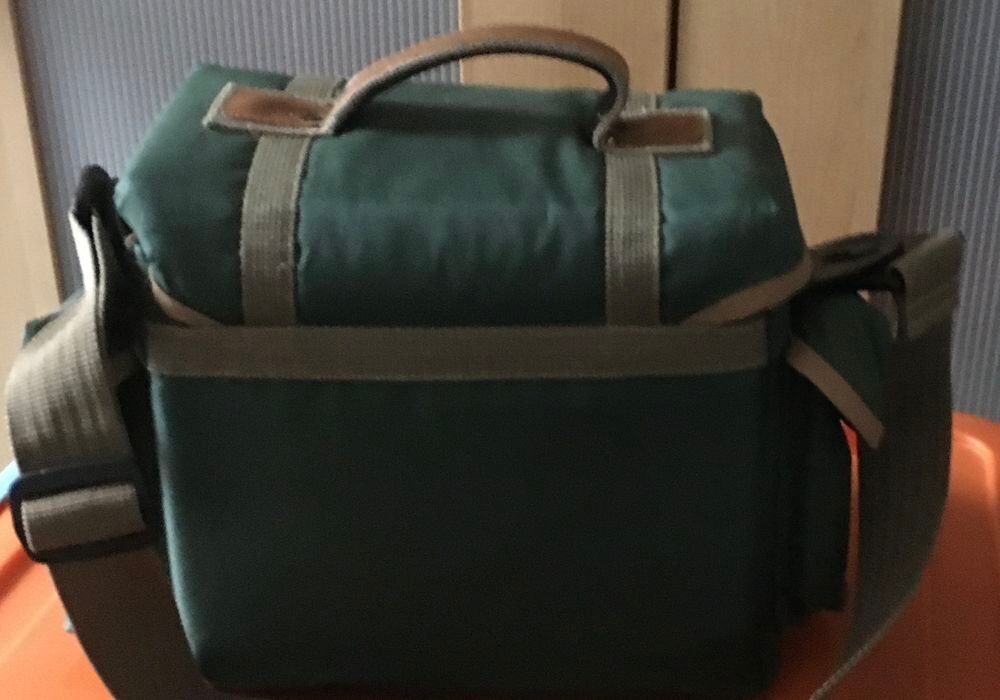 sac de transport video vert COBRA Maroquinerie