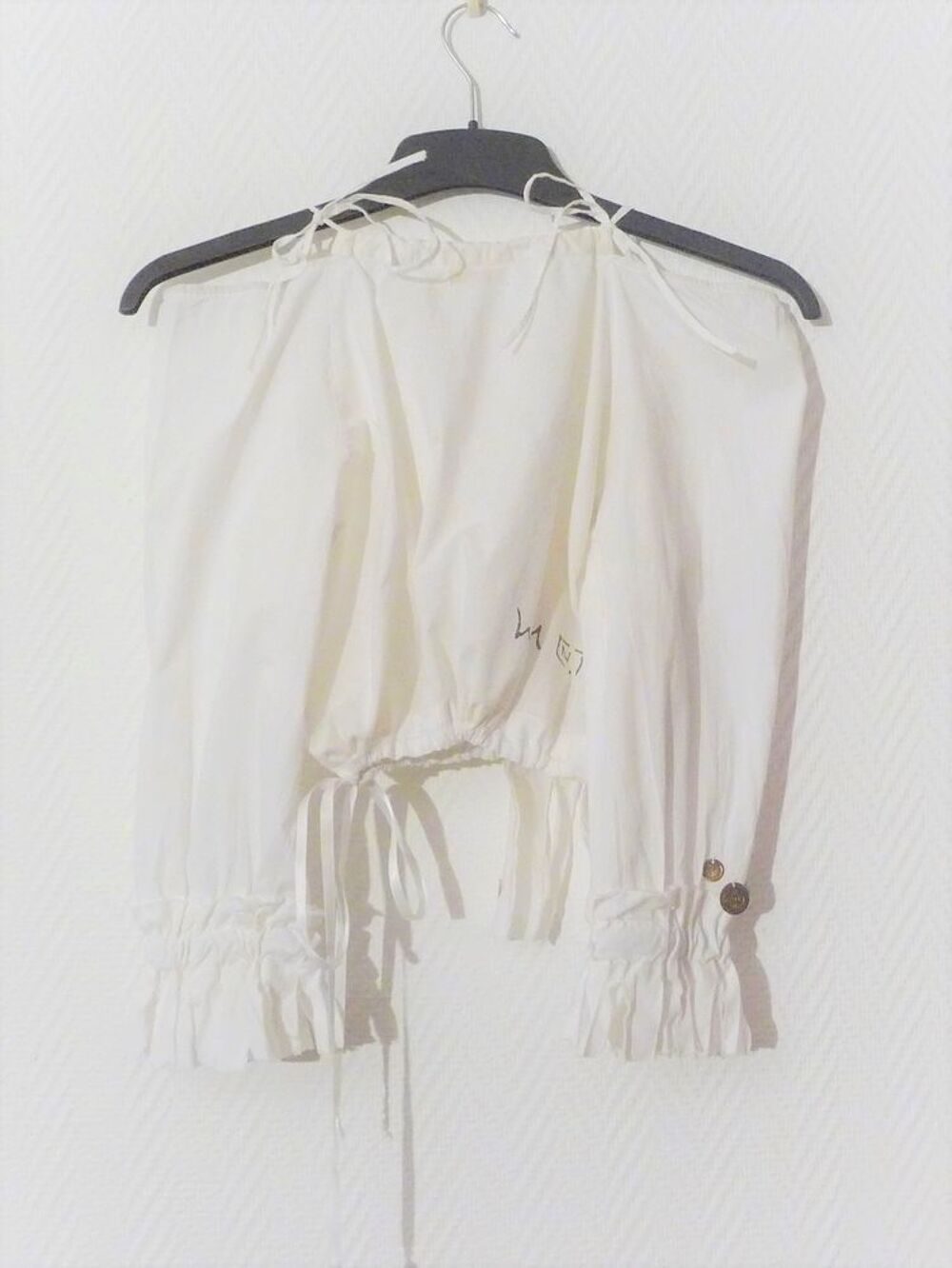 Blouse/ Top Ecru Effet Coeur Crois&eacute; &agrave; Manches Longues-Wom N Vêtements