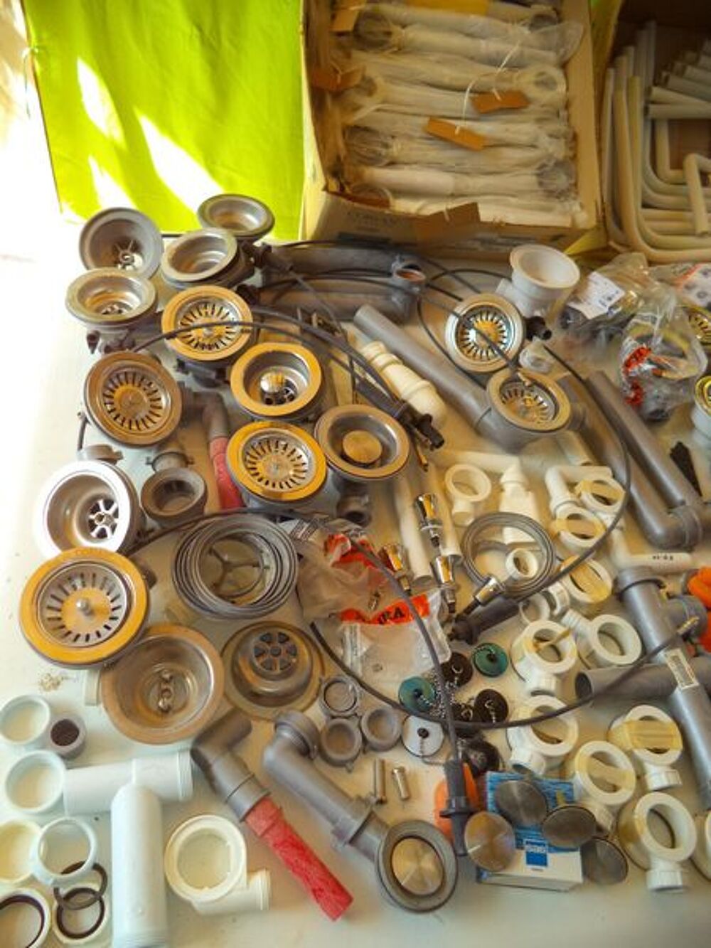 Gros lot de pi&egrave;ces pour plomberie Bricolage
