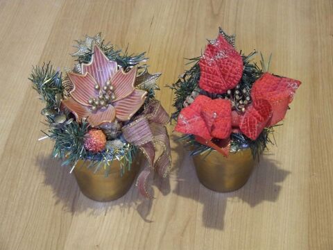 Lot 2 décors de table ornés de sapin, houx, etc. TBE 2 Bagnolet (93)