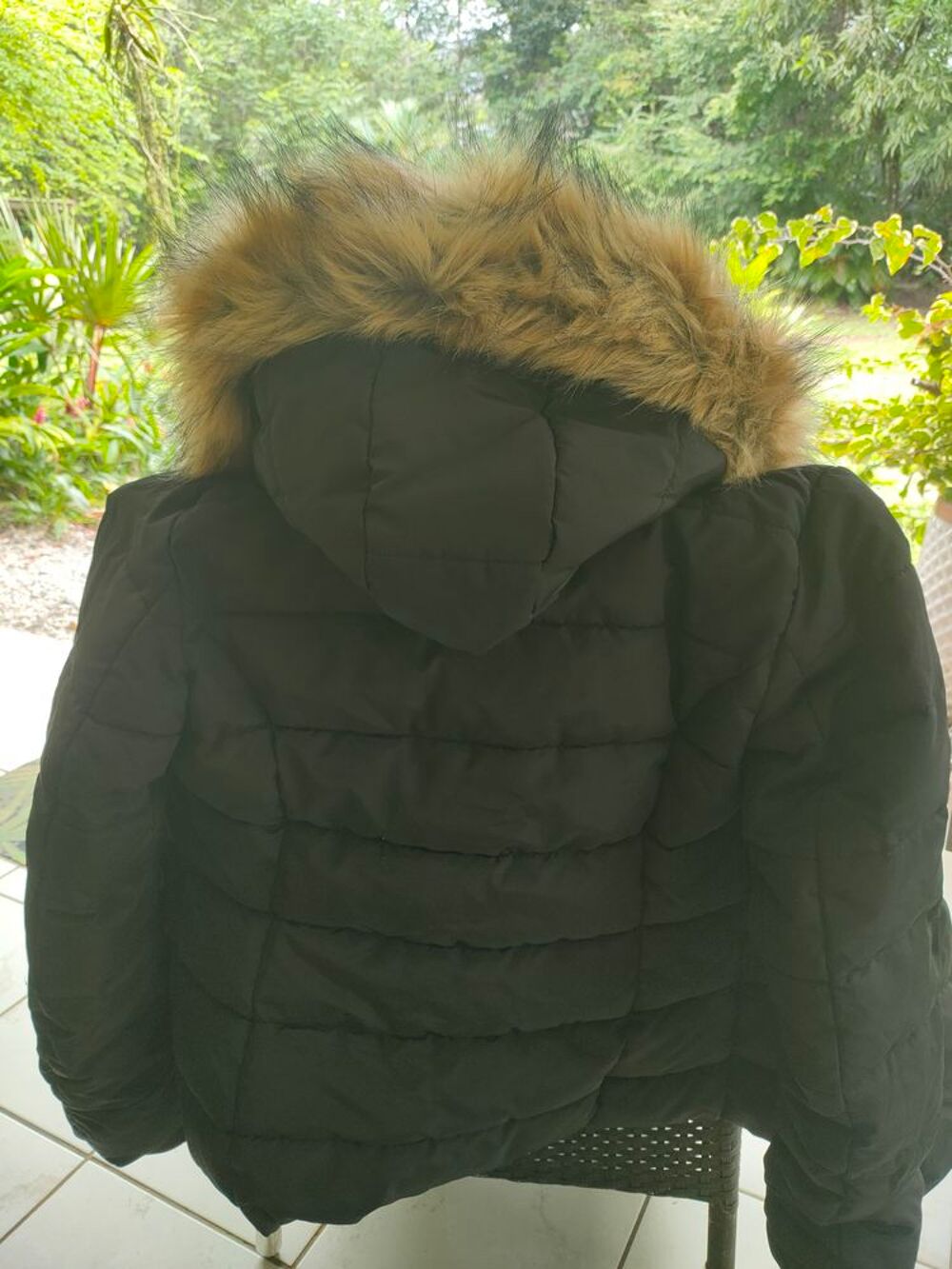 DOUDOUNE DOUBLEE NOIRE CINTREE Vêtements