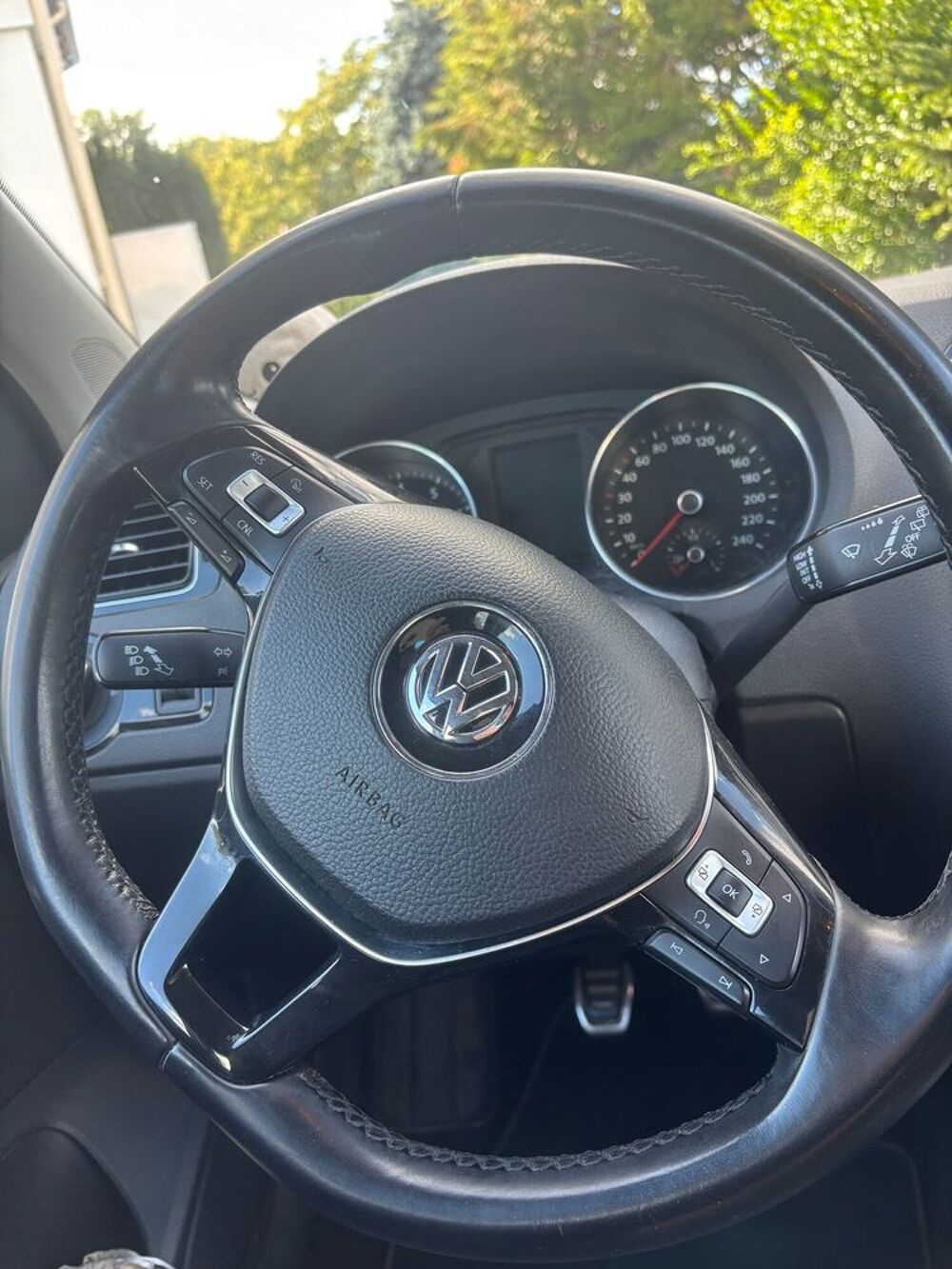 Polo 1.2 TSI 90 BMT Confortline Business 2017 occasion 24190 Saint-Germain-du-Salembre